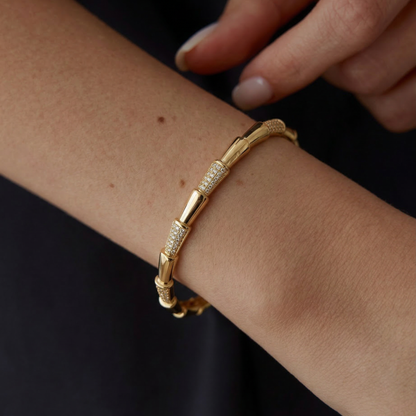 Vera Kuyumcu Model  VIP Kelepçe Bileklik — 14 ayar altın görünümlü bileklik | Ferlin Jewelry