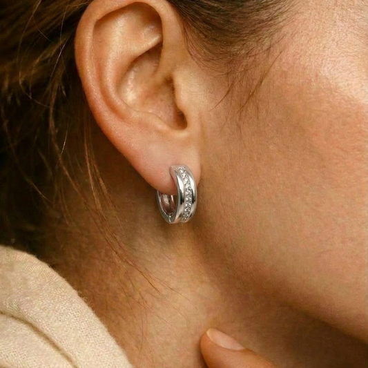VIP Taşlı Küpe — Model KP22G — 14 ayar altın görünümlü küpe | Ferlin Jewelry