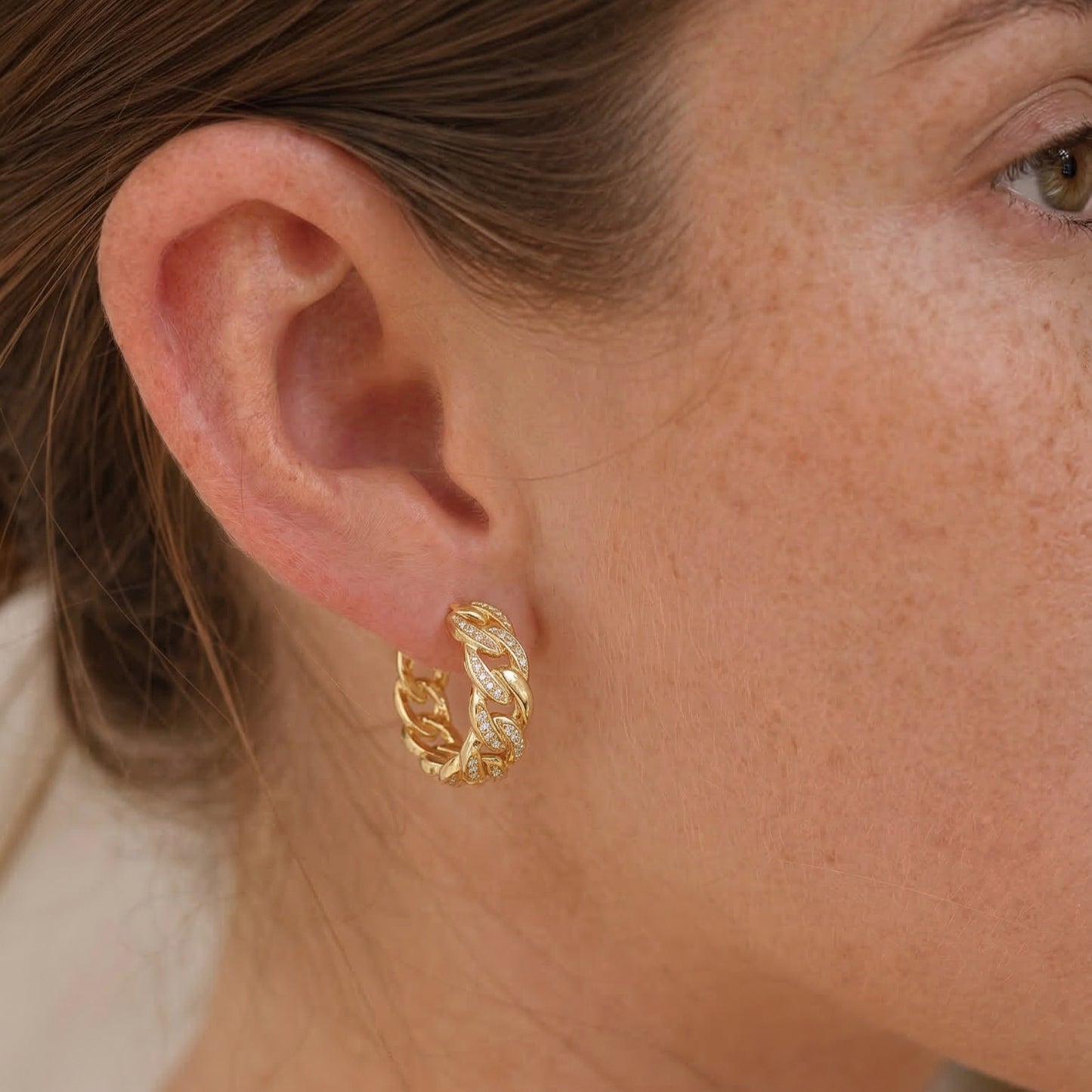 Nova Taş Detaylı Küpe — 14 ayar altın görünümlü küpe | Ferlin Jewelry